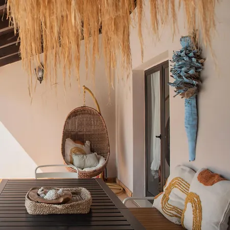 House Boho Palm With Private Heated Pool And Garden, 3 Bedrooms, Wi-fi Villa