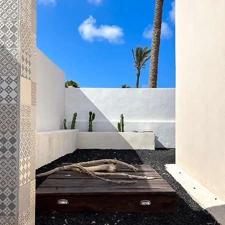 House Boho Palm With Private Heated Pool And Garden, 3 Bedrooms, Wi-fi *